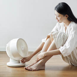Quạt Tuần Hoàn Không Khí LocknLock Desktop Circulation Fan - 220V, 50Hz, 28W - Màu Ngà - ENF156IVY, Quạt Tuần Hoàn Không Khí LocknLock Desktop Circulation Fan - 220V, 50Hz, 28W - Màu Ngà - ENF156IVY
